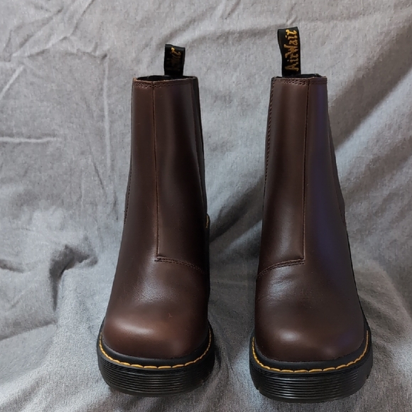 Women Size 10 Dr Martens Spence Pull Up Leather Flared Heel Chelsea Brown Boots